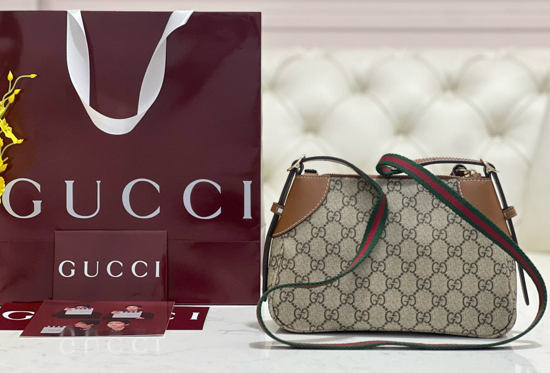 Gucci Bags- Gucci Emblem Small Shoulder Bag Premium Designer Shoulder Bag