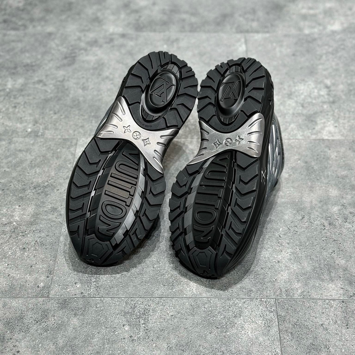 Louis Vuitton Shoes- Louis Vuitton Lou Discovery Trainers Premium Designer Casual Shoes