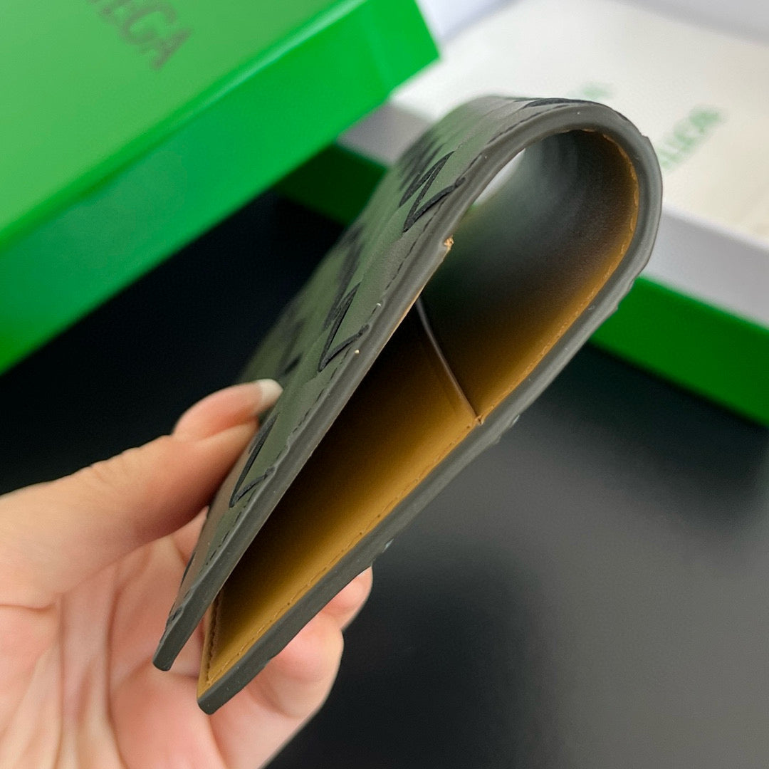 Bottega Veneta Wallet detail shot – authentic designer craftsmanship