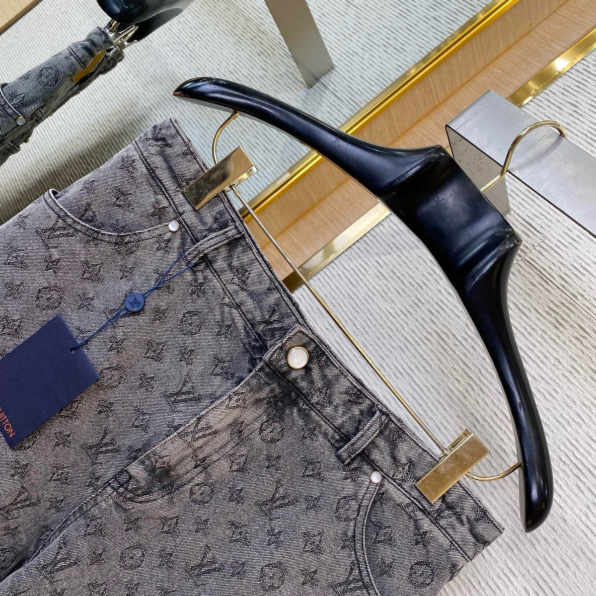 Louis Vuitton Jeans- Louis Vuitton Lou Denim Shorts Classic Everyday Designer Jeans