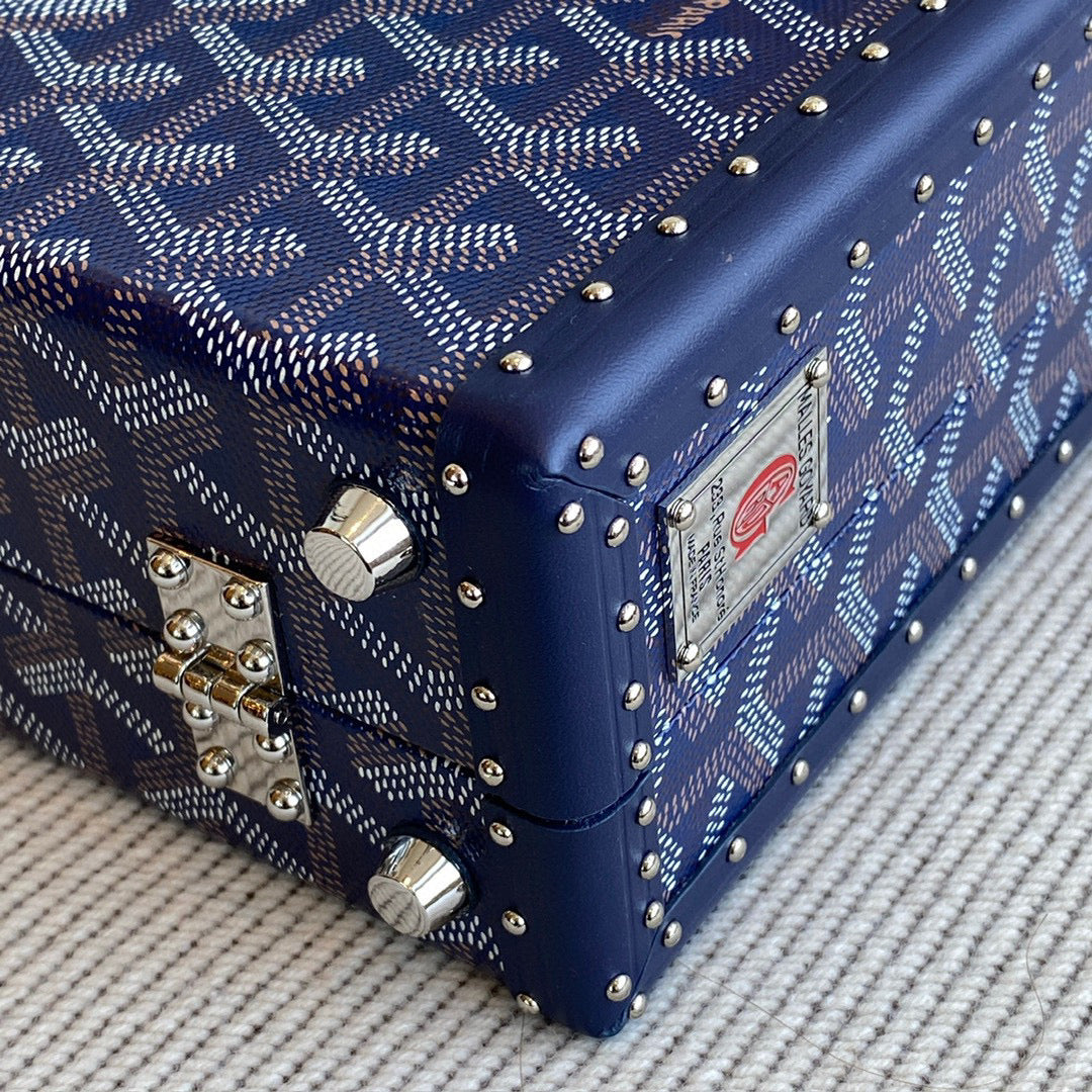 Bags- Goya Grand Hotel Trunk Bag Elegant Everyday Designer Handbag