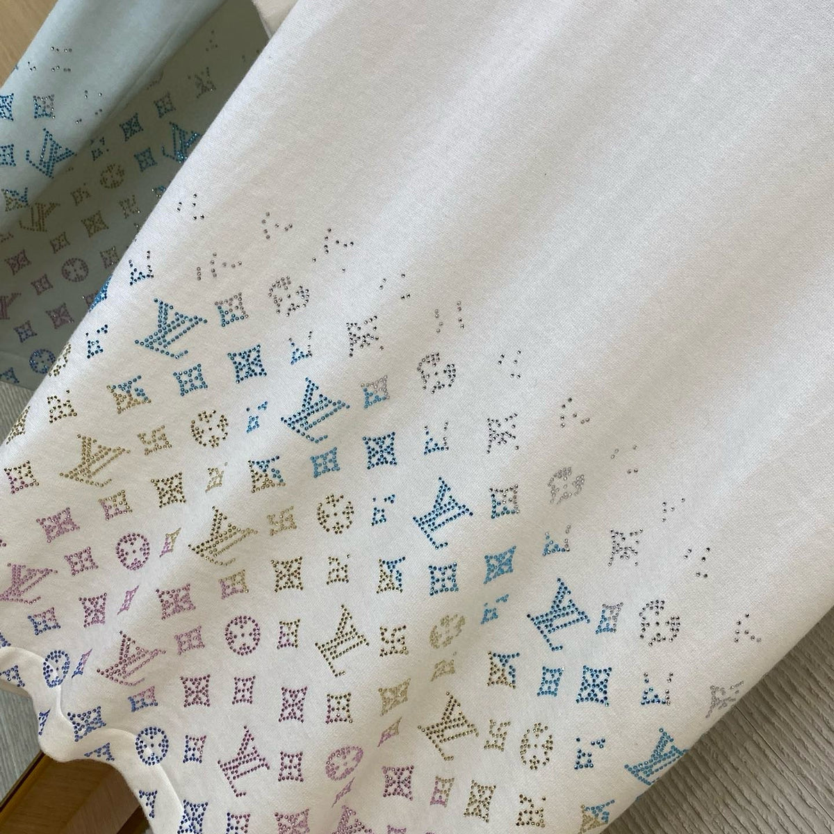 Louis Vuitton T-Shirts- Louis Vuitton Lou T-shirt Casual Everyday Designer Tee
