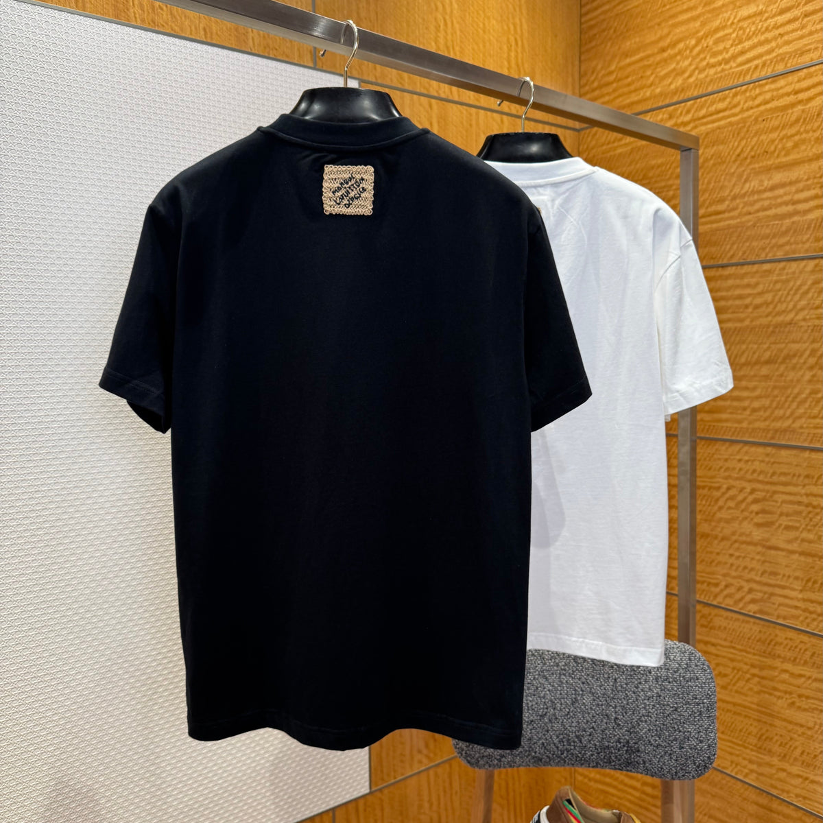 Louis Vuitton T-Shirts- Louis Vuitton Lou T-shirt Casual Everyday Designer Tee