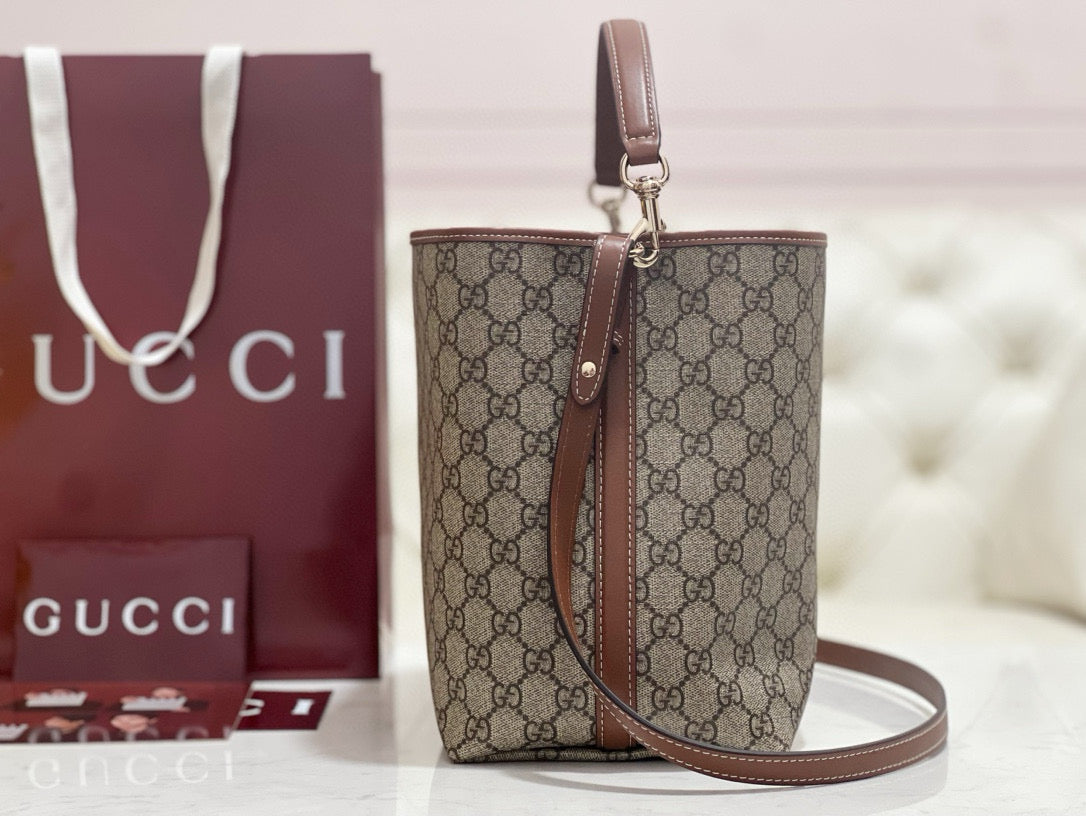 Gucci Bags- Gucci Emblem Small Shoulder Bag Premium Designer Shoulder Bag