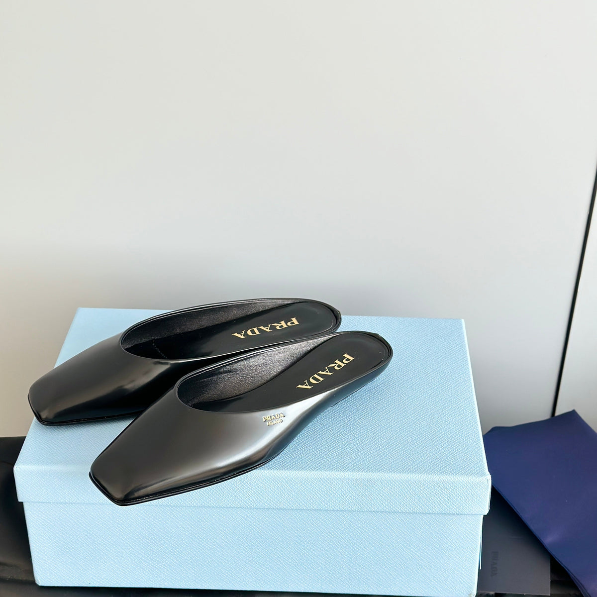 Accessories- Pd Mules Luxury Designer Fashion Accessory