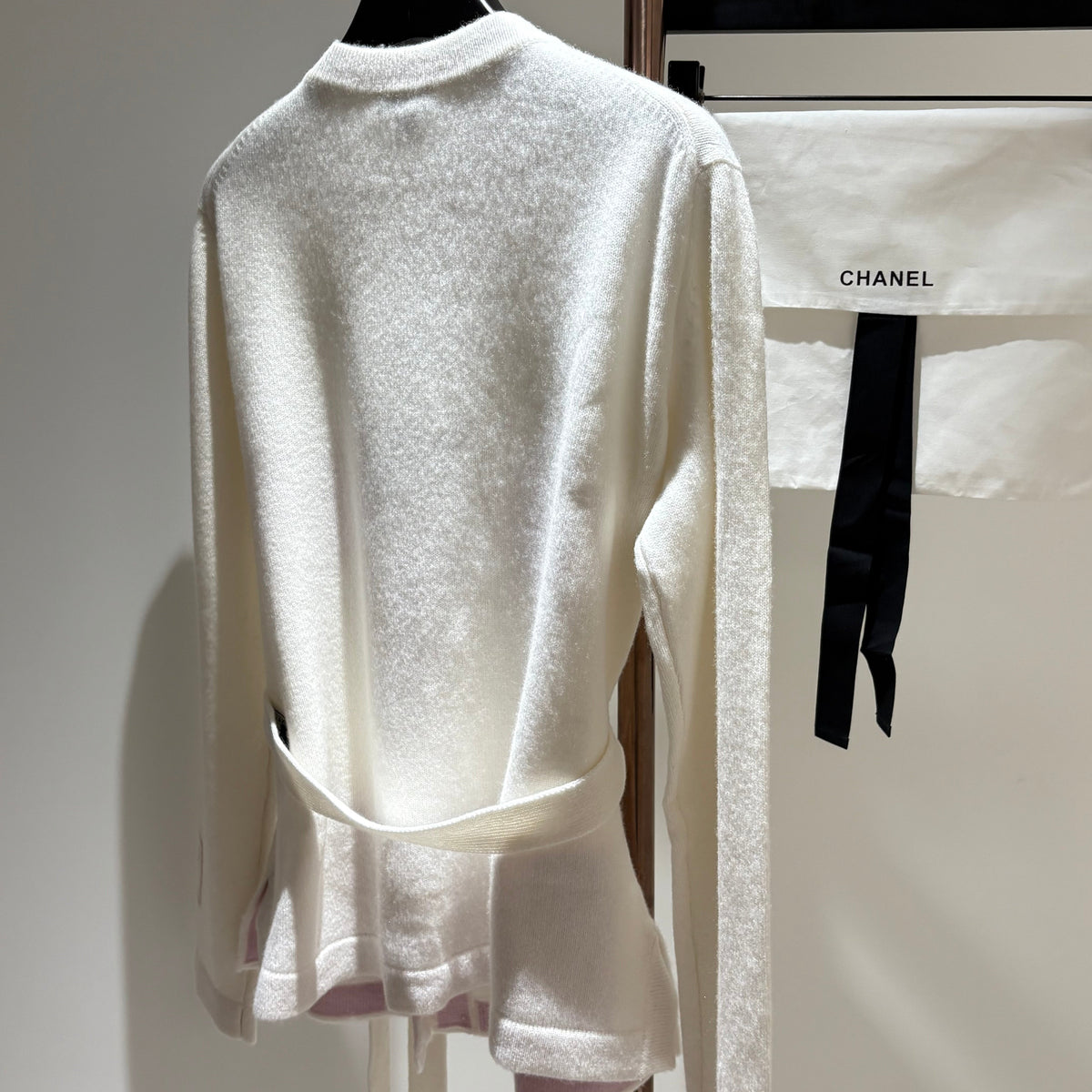 Chanel Sweaters? Chanel Cardigan Luxury Designer Knit Sweater