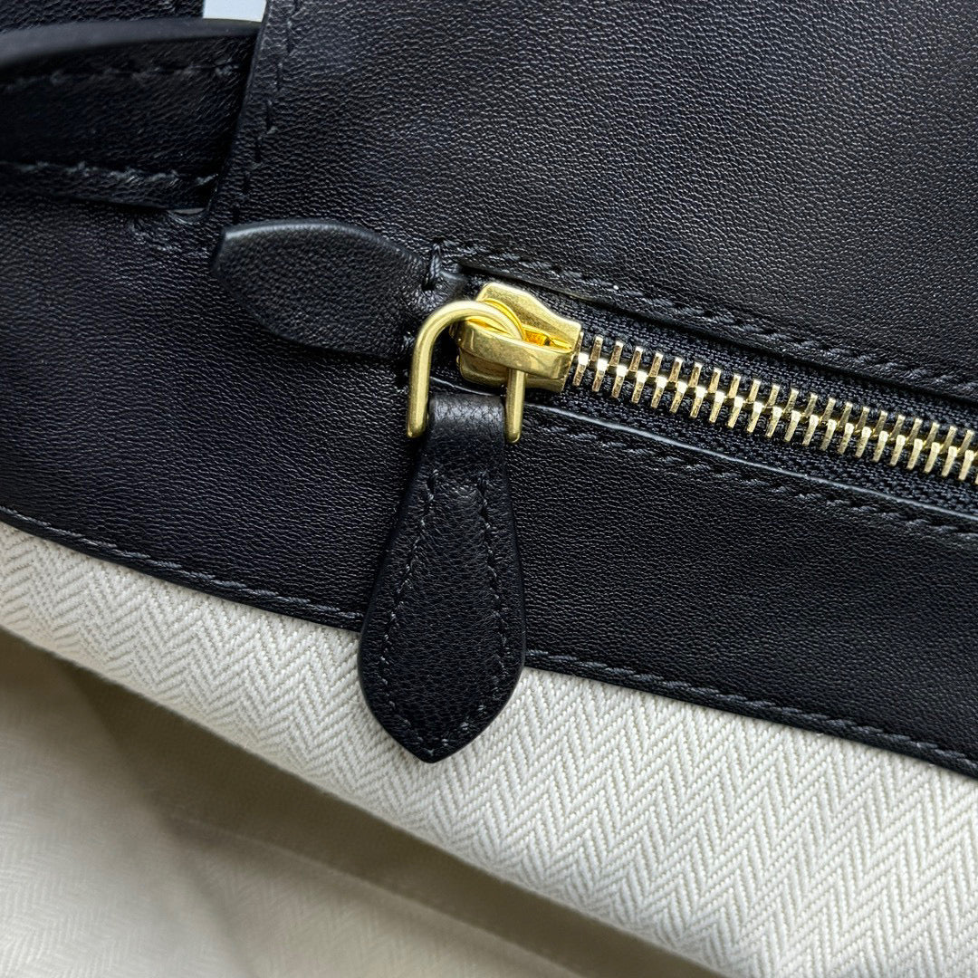Bags- Miu M Aventure Nappa Leather Bag Elegant Everyday Designer Handbag