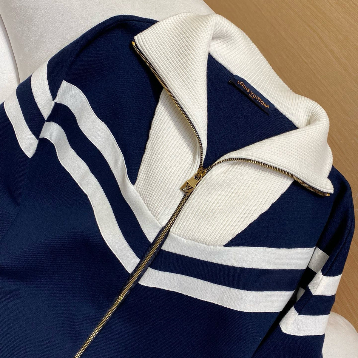 Louis Vuitton Sweaters- Louis Vuitton Lou Zip Jumper Premium Casual Designer Knitwear