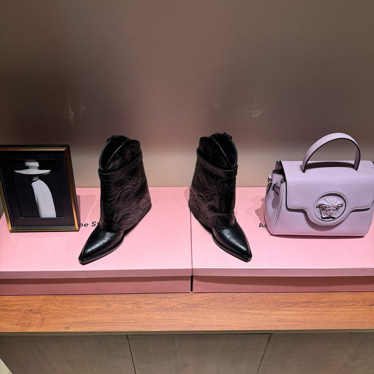 Shoes- Gvc Boots Comfortable Everyday Designer Shoes