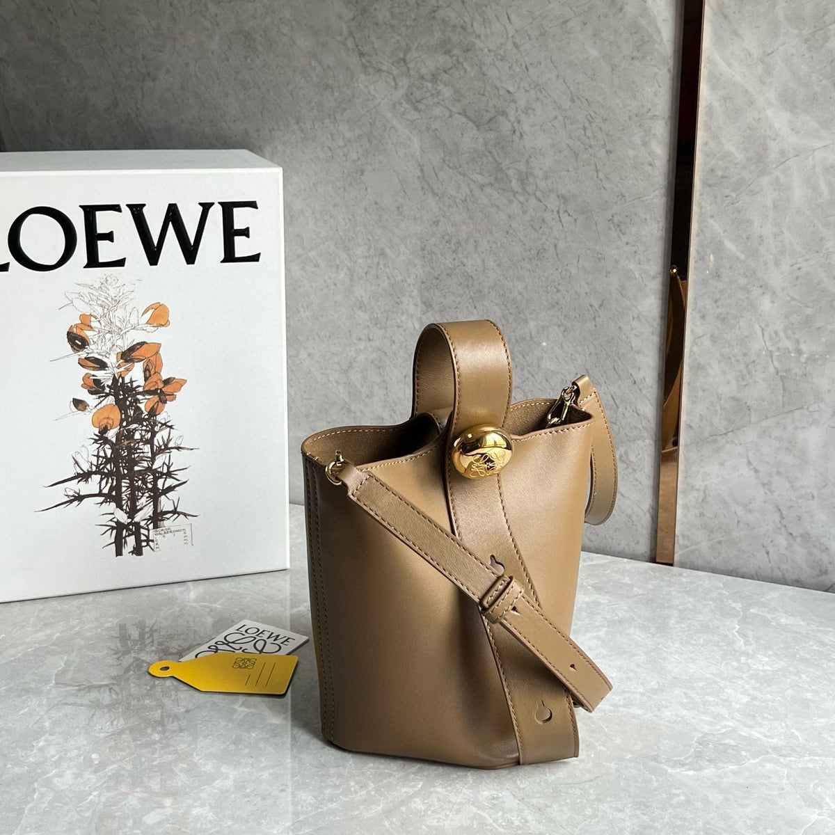 Bags- Loew Mini Pebble Bucket Bag Elegant Everyday Designer Handbag