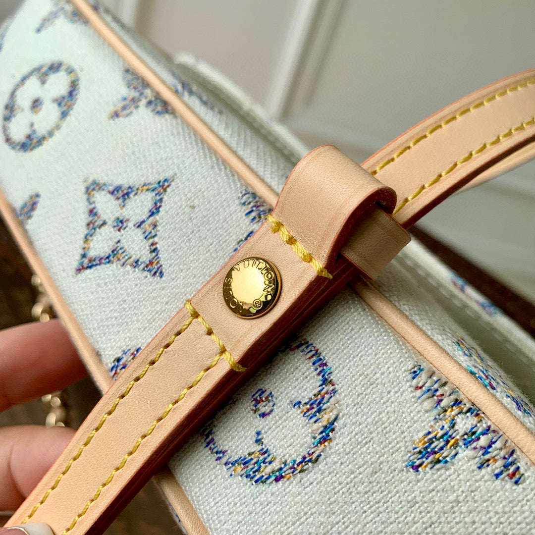 Louis Vuitton Wallets- Louis Vuitton Lou Ivy Wallet On Chain Bag Compact Luxury Card Wallet
