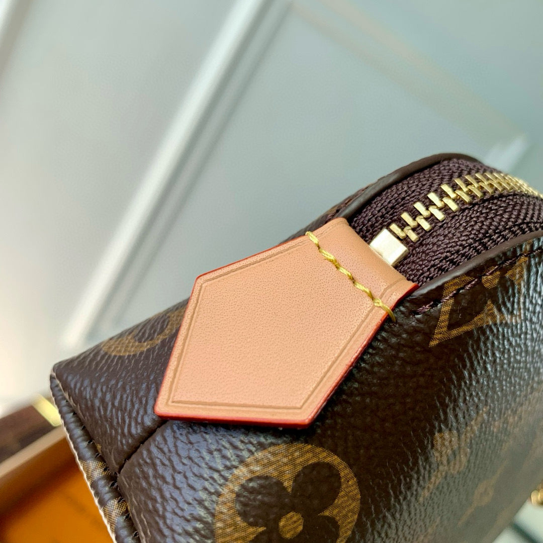Velouxe Bags?  Velouxe Lou Lipstick Pouch Luxury Designer Leather Handbag