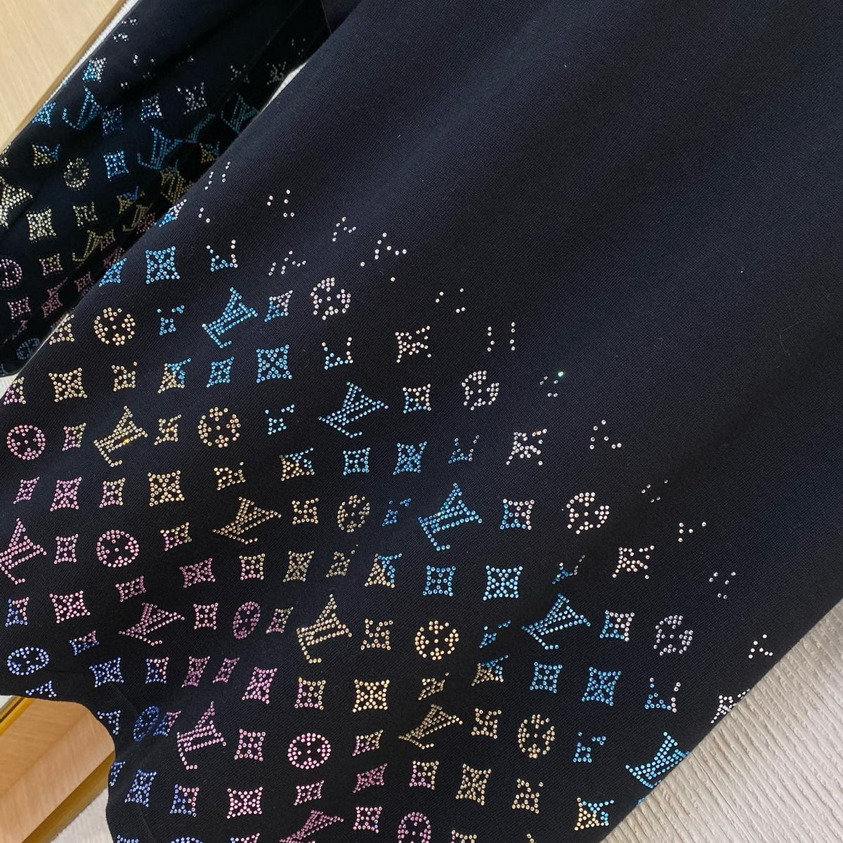 Louis Vuitton T-Shirts- Louis Vuitton Lou T-shirt Premium Designer Cotton T-Shirt