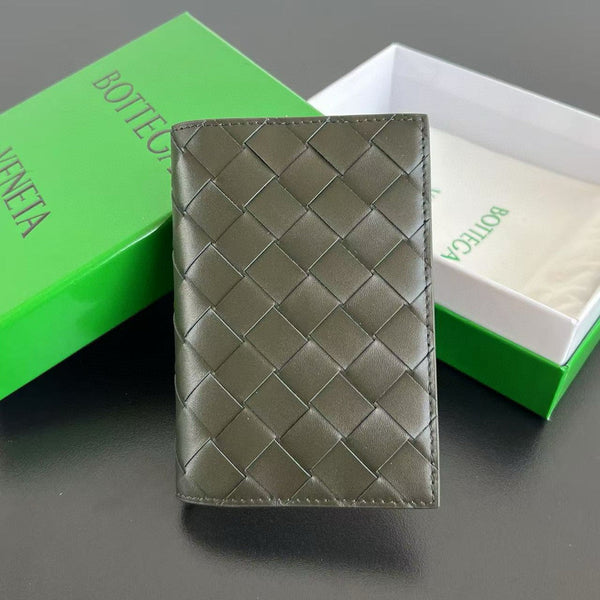 Bottega Veneta Wallet – luxury designer bag at Velouxe