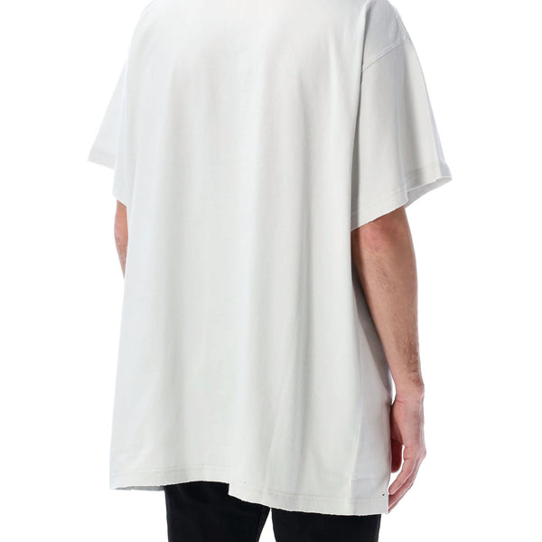 Balenciaga premium t-shirts & polos detail and craftsmanship close-up