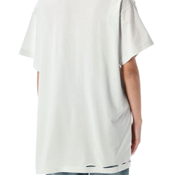 Balenciaga premium t-shirts & polos detail and craftsmanship close-up