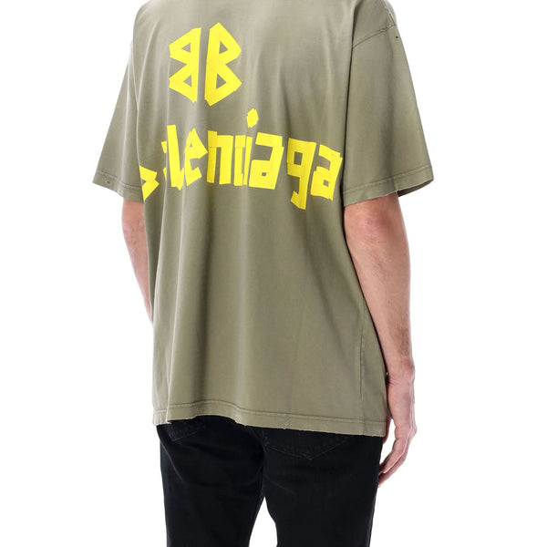 Balenciaga premium t-shirts & polos detail and craftsmanship close-up