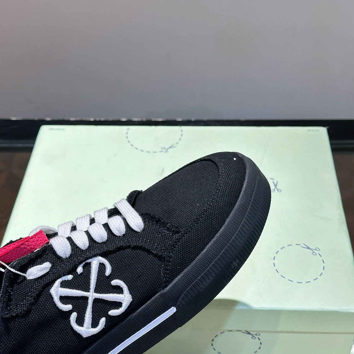 Shoes- Off W Trainers Premium Designer Casual Shoes