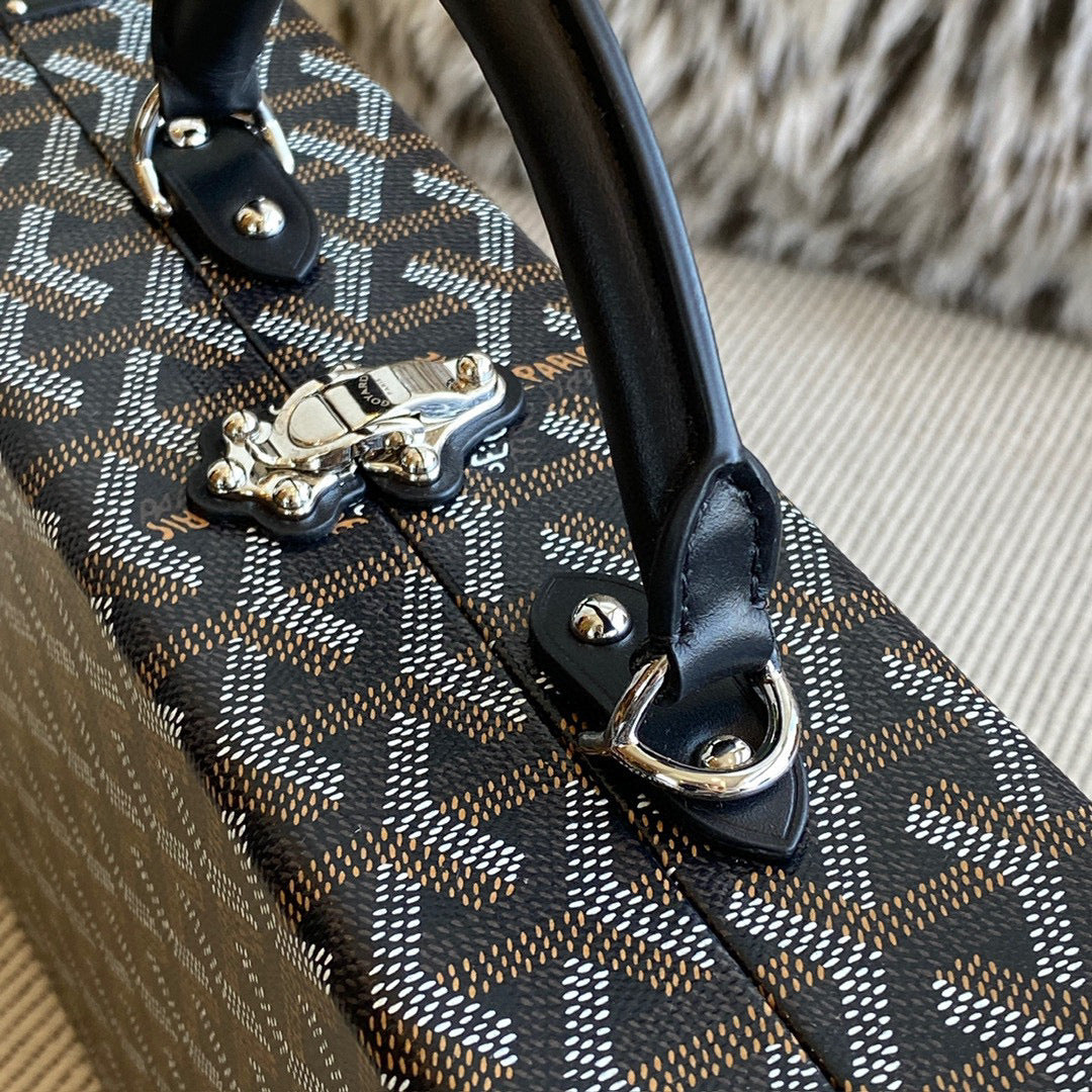 Bags- Goya Grand Hotel Trunk Bag Premium Designer Shoulder Bag