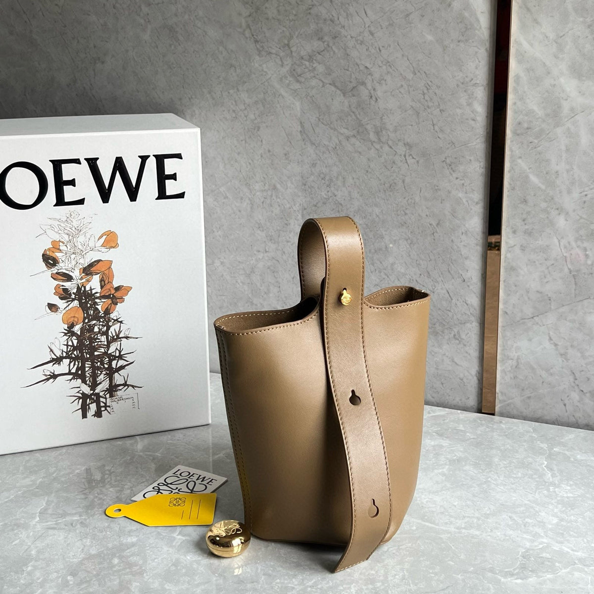 Bags- Loew Mini Pebble Bucket Bag Elegant Everyday Designer Handbag