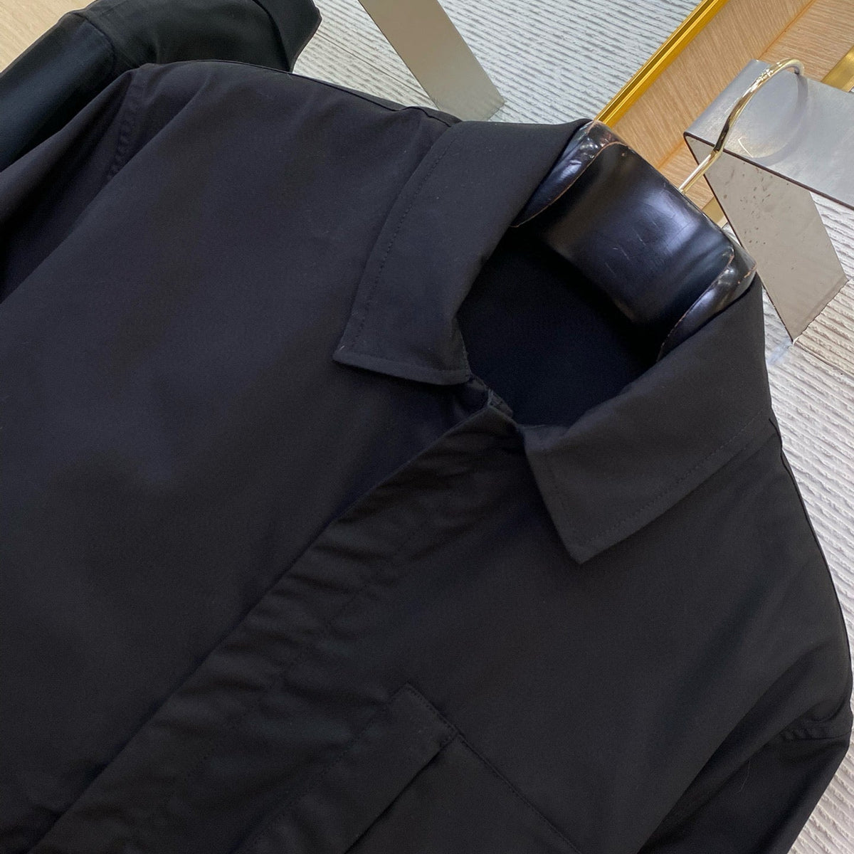 Christian Dior Shirt Jacket detail shot – designer craftsmanship and quality