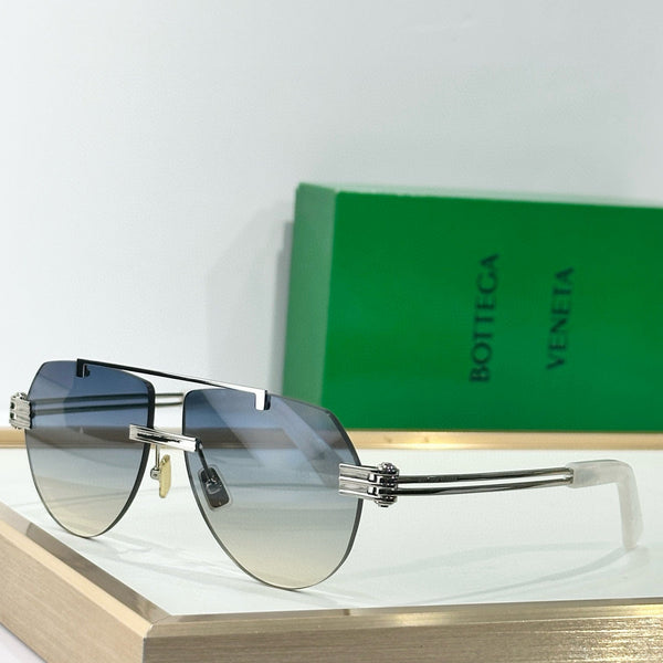 Front view of Bottega Veneta Sunglasses premium piece