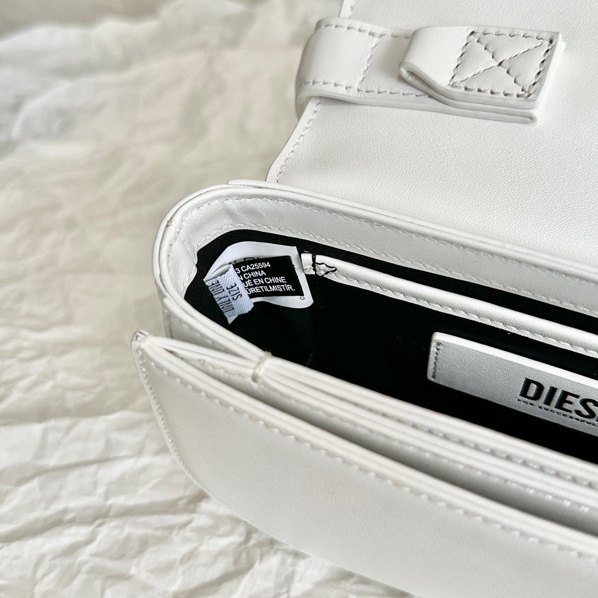 Wallets? Diesel Bag Premium Leather Designer Wallet