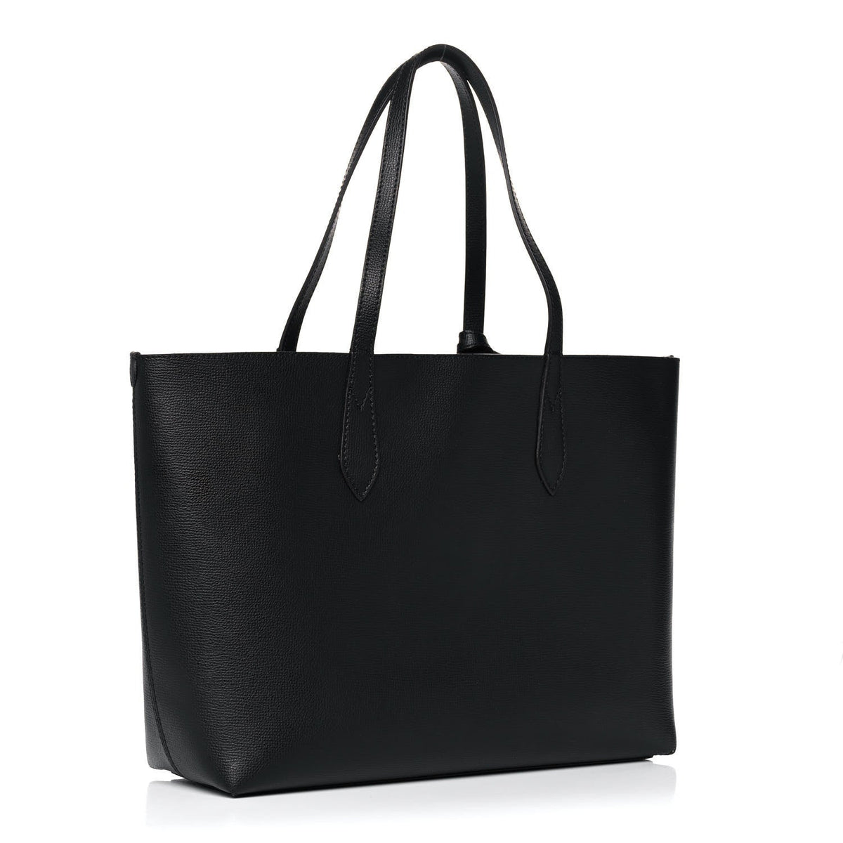 Burberry shoulder bags side profile designer luxury fashion