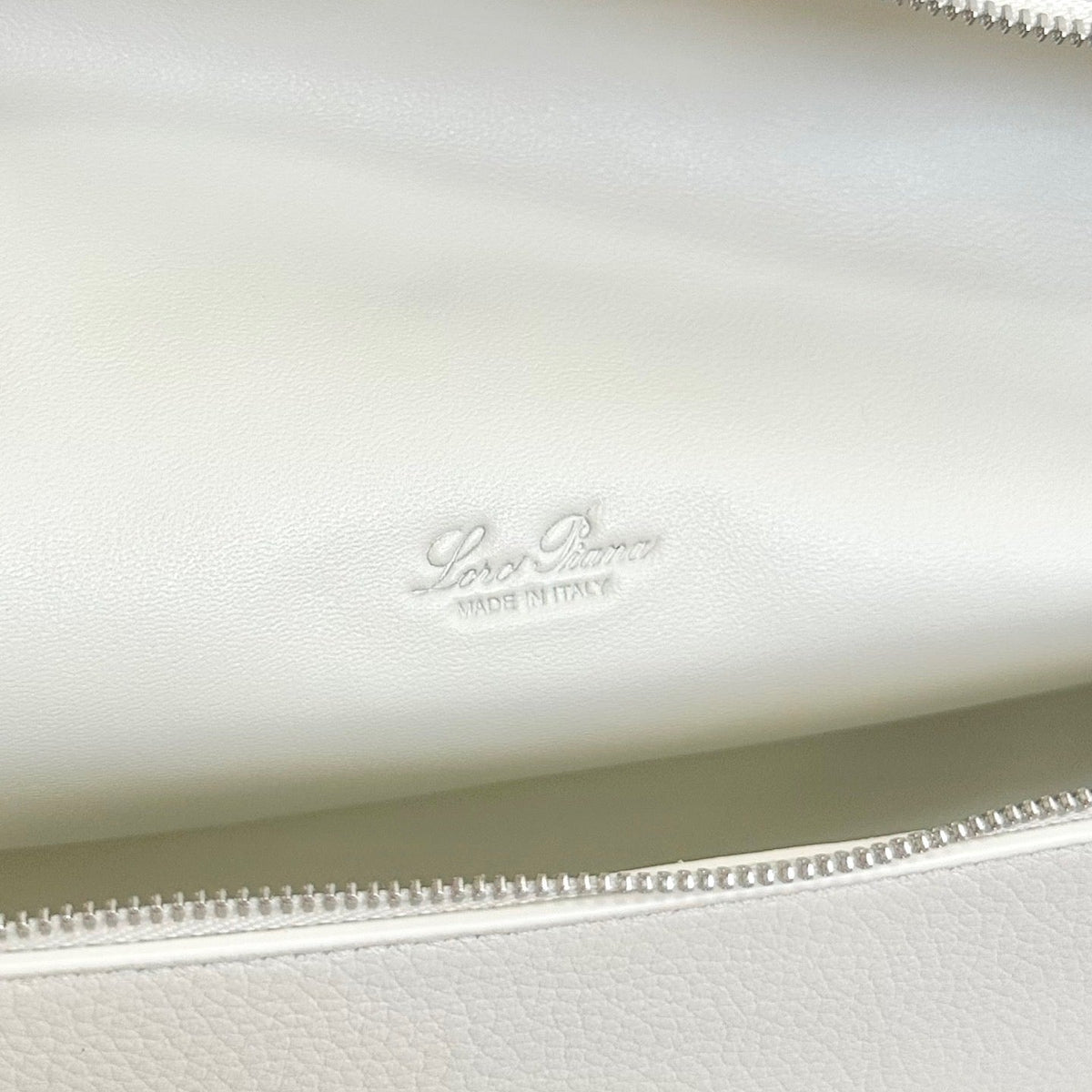 Bags- Loro P Extra Pouch L27 Elegant Everyday Designer Handbag