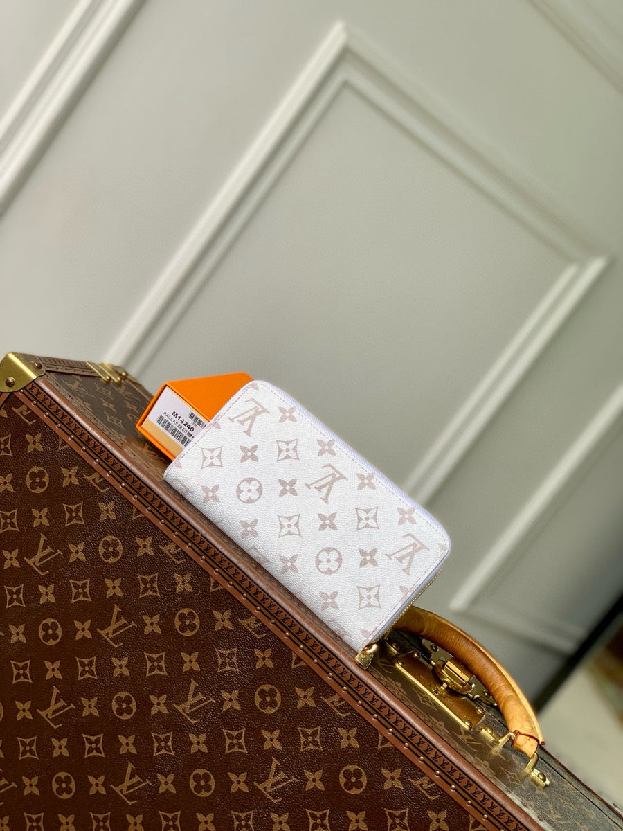 Louis Vuitton Wallets- Louis Vuitton Lou Zippy Wallet Elegant Everyday Leather Wallet