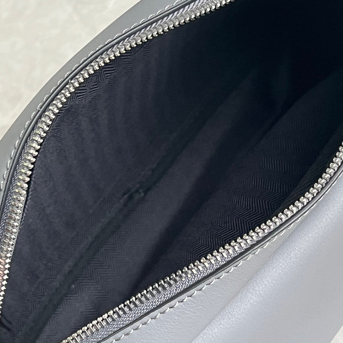 Bags- Loew XS Military Messenger Bag Elegant Everyday Designer Handbag