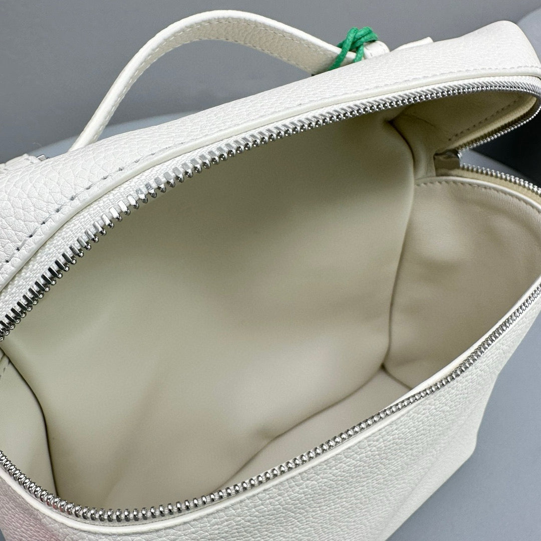Bags- Loro P Extra Pocket Backpack Premium Designer Shoulder Bag