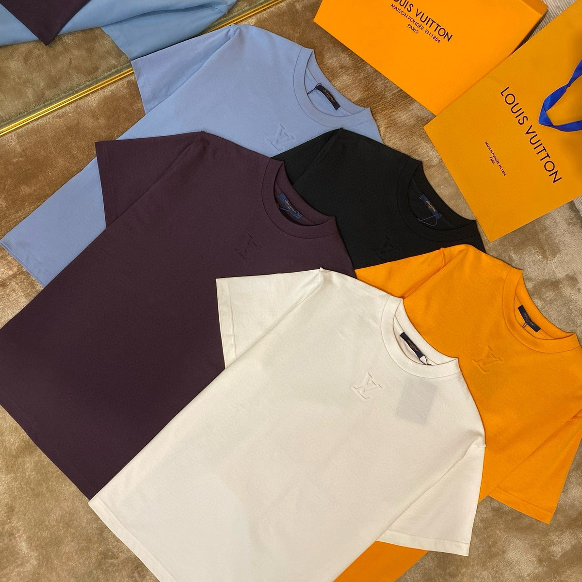 Louis Vuitton T-Shirts- Louis Vuitton Lou T-shirt Premium Designer Cotton T-Shirt