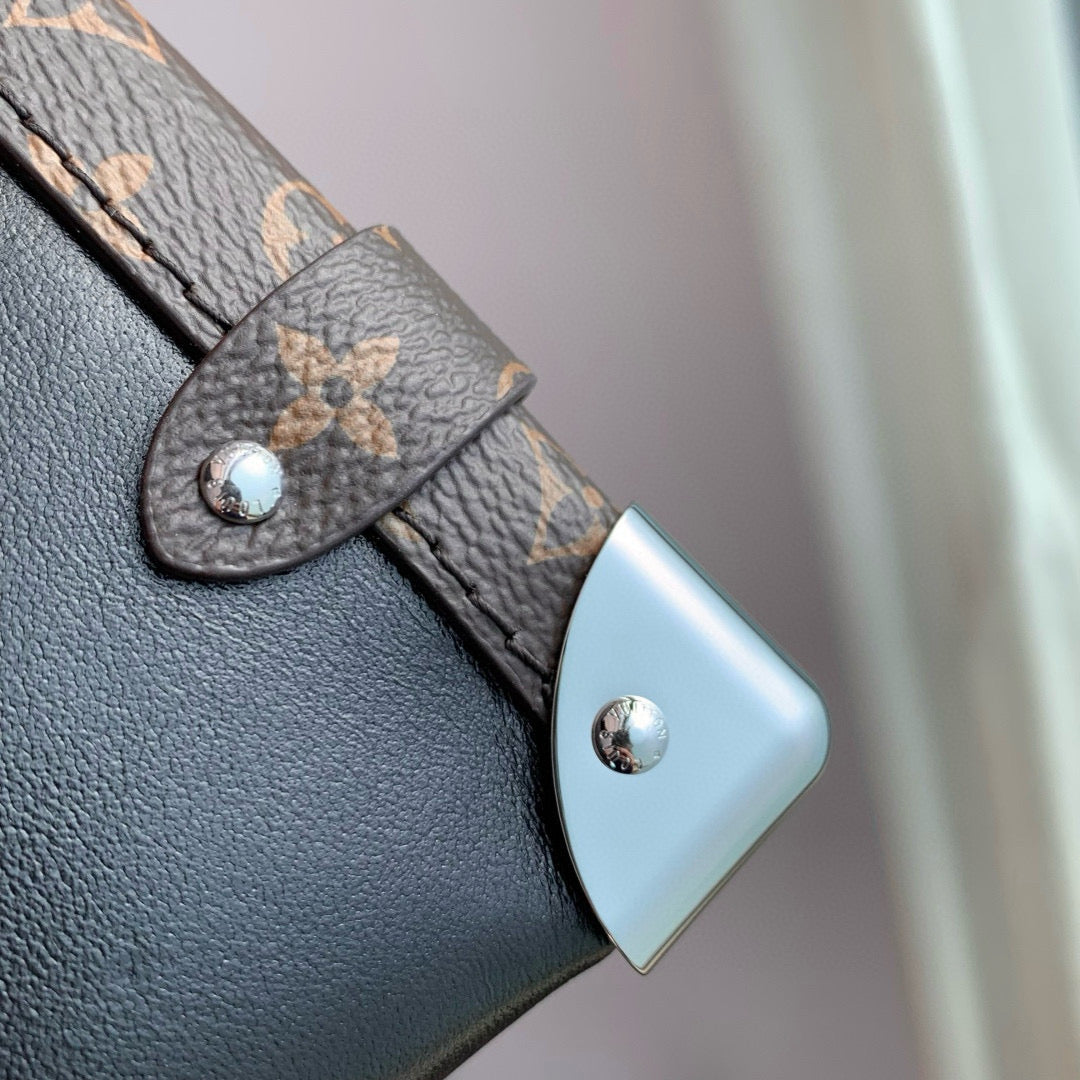 Velouxe Bags?  Velouxe Lou Side Trunk Vibe Mm Bag Luxury Designer Leather Handbag