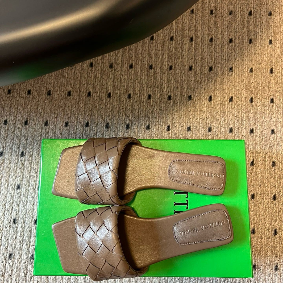 Shoes- Bott V Sandals Luxury Lifestyle Designer Footwear