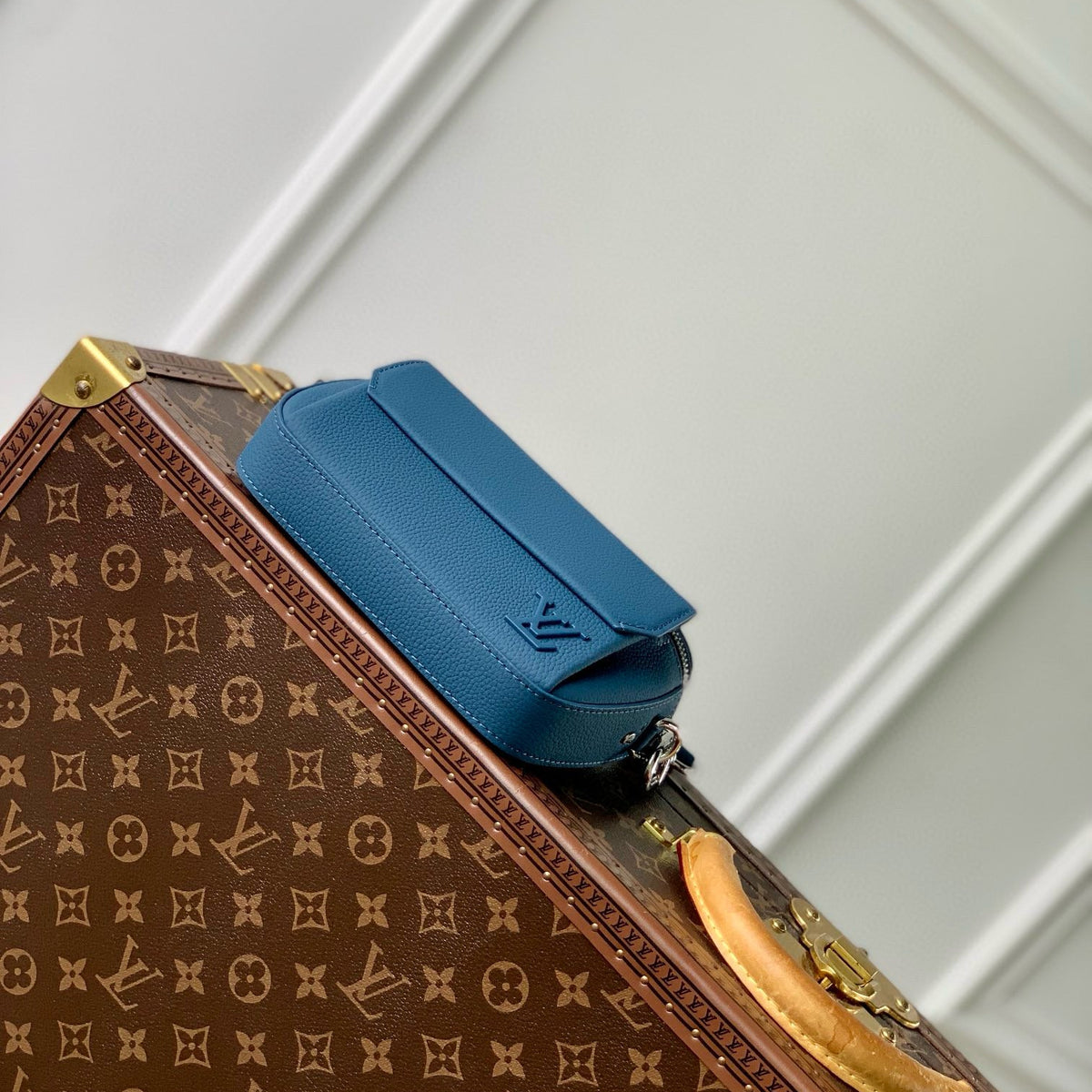 Louis Vuitton Wallets- Louis Vuitton Lou Pilot Wearable Wallet Elegant Everyday Leather Wallet