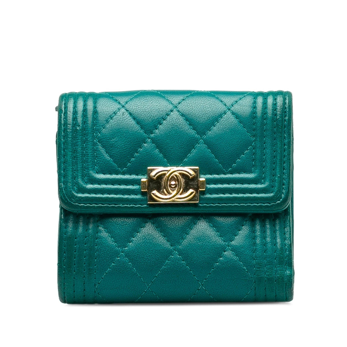 Chanel Wallets? Chanel Lambskin Boy Flap Compact Wallet (-nCKbOp) Compact Luxury Card Wallet