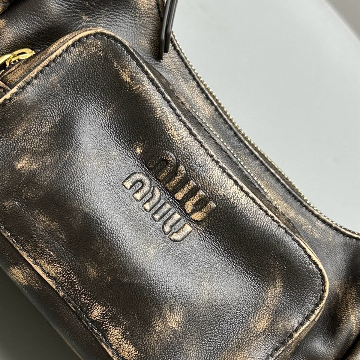 Bags- Miu M Pocket Nappa Leather Bag Elegant Everyday Designer Handbag