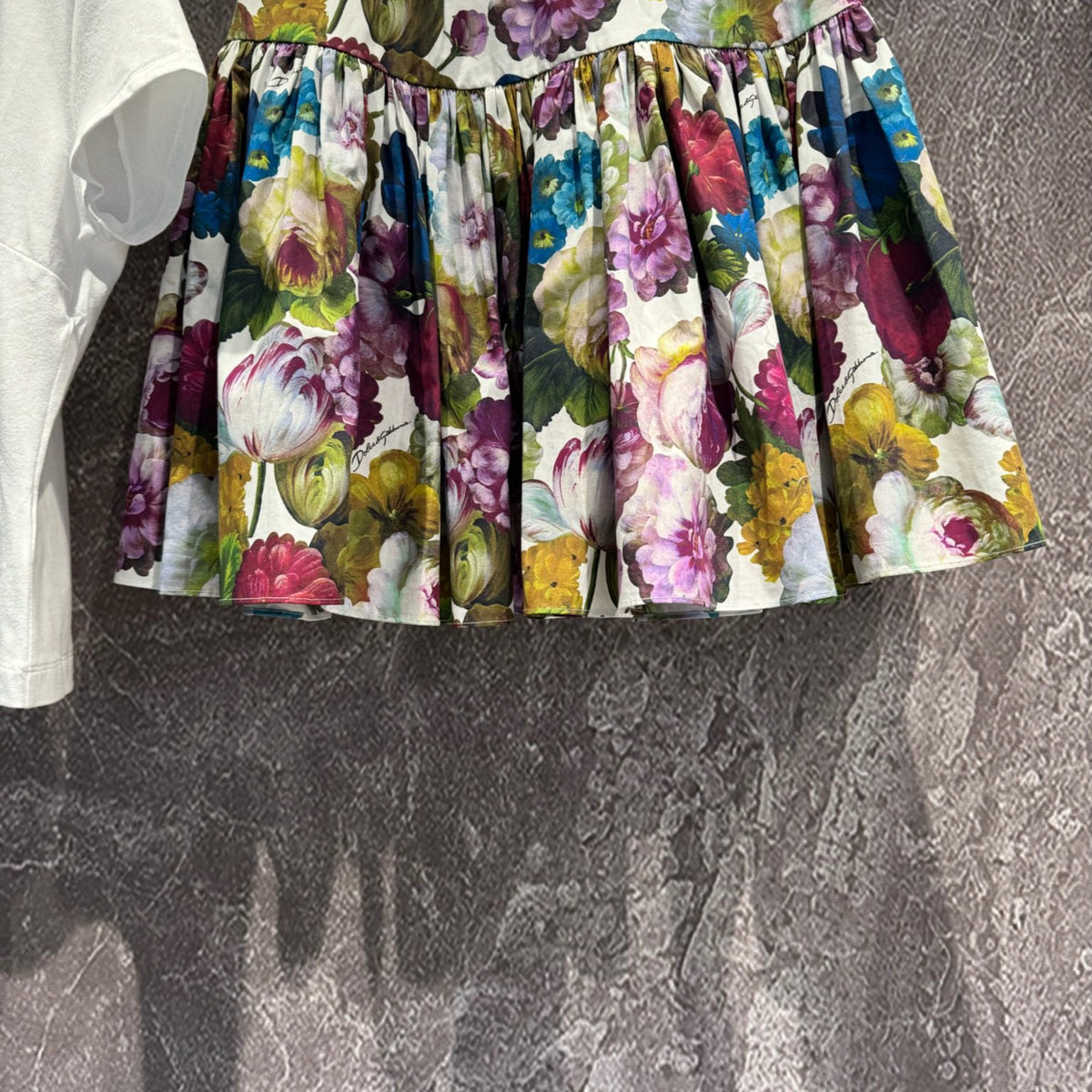 Skirts- D&g Skirt Elegant Designer Casual Skirt