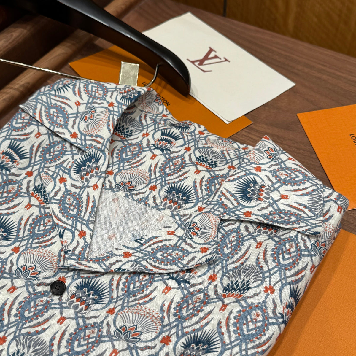 Tops- Loro P Shirt Premium Designer Casual Top
