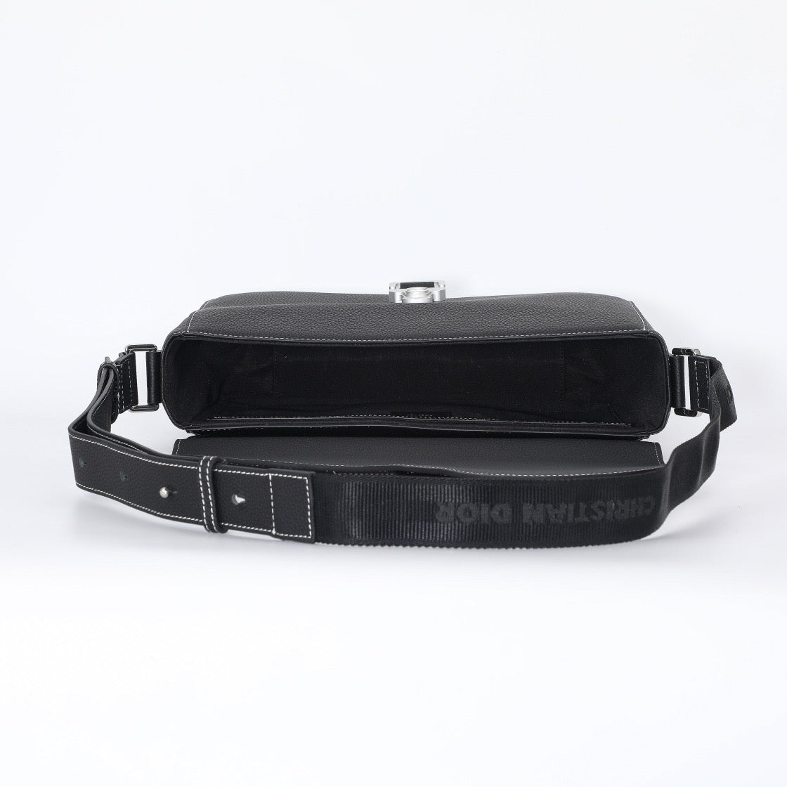 Dior Bags- Dior Saddle Messenger Bag Elegant Everyday Designer Handbag