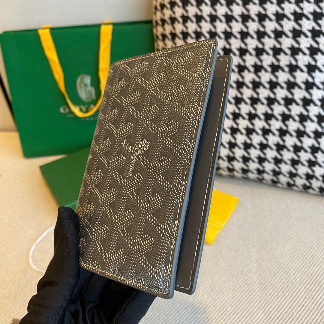 Accessories- Goya Grenelle Passport Cover Luxury Designer Fashion Accessory