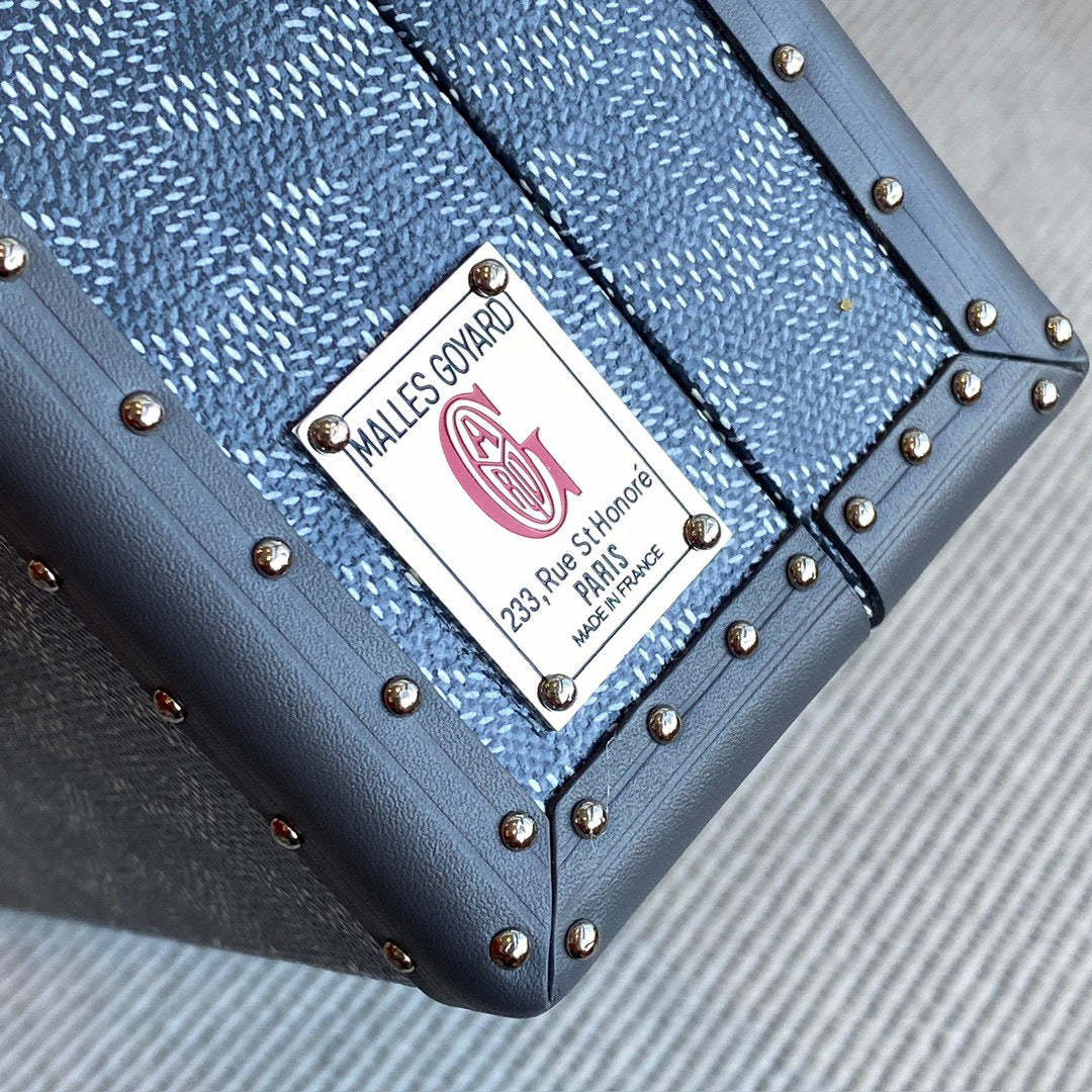 Bags- Goya Grand Hotel Trunk Bag Premium Designer Shoulder Bag