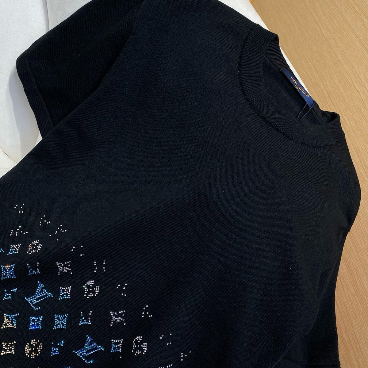 Louis Vuitton T-Shirts- Louis Vuitton Lou T-shirt Premium Designer Cotton T-Shirt