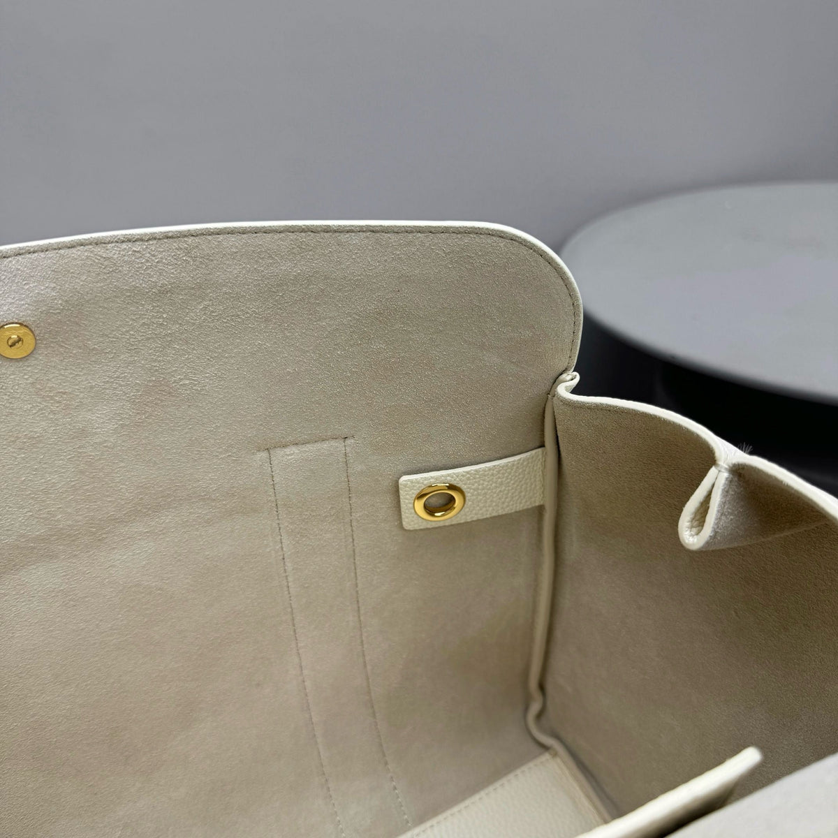 Bags- Loro P Loom Bag L32 Elegant Everyday Designer Handbag