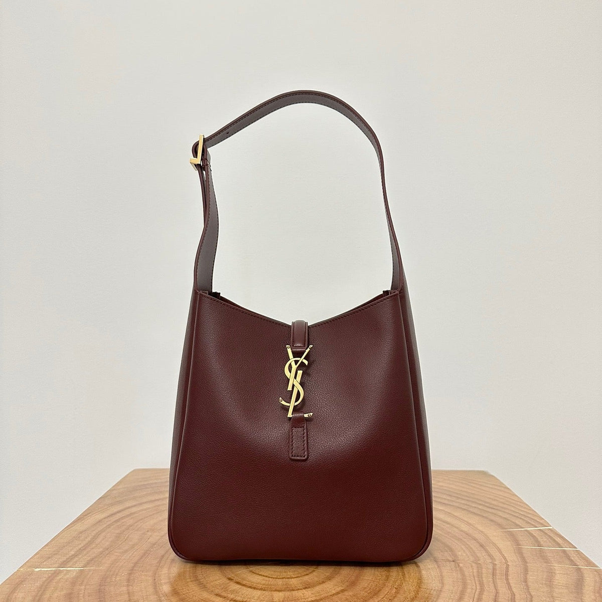 Saint Laurent Bags- Saint Laurent Le 5 À 7 Supple Small Bag Luxury Designer Leather Handbag