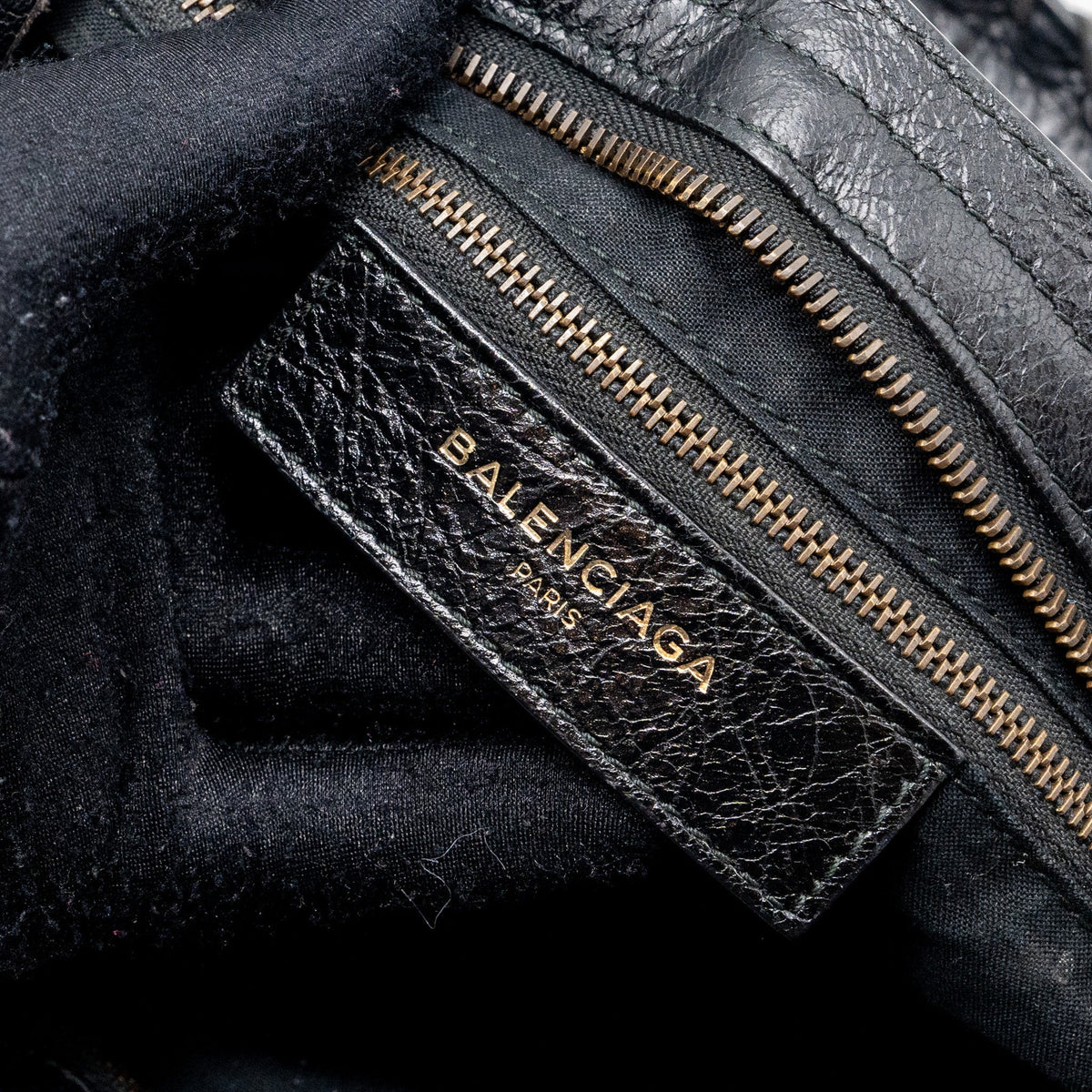 Balenciaga authentic luxury handbag Black leather craftsmanship