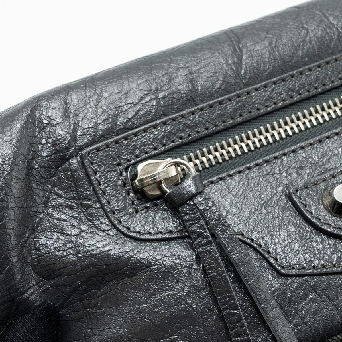 Balenciaga authentic luxury handbag Grey leather craftsmanship