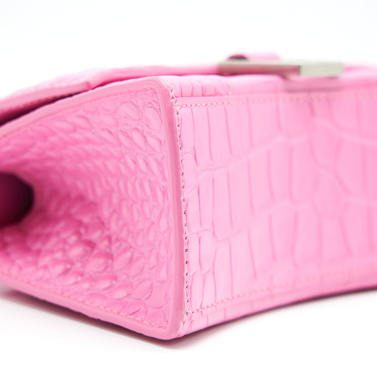 Balenciaga authentic luxury handbag Pink leather craftsmanship