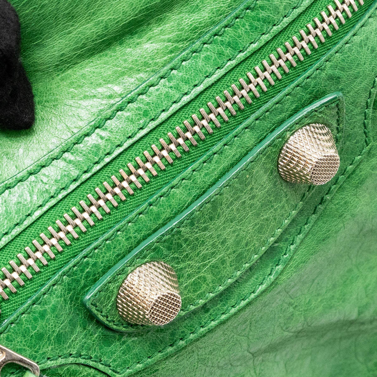 Balenciaga authentic luxury handbag Green leather craftsmanship